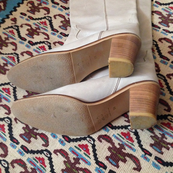 🔥SALE🔥Grey Genuine Leather heel Boots - Picture 8 of 8